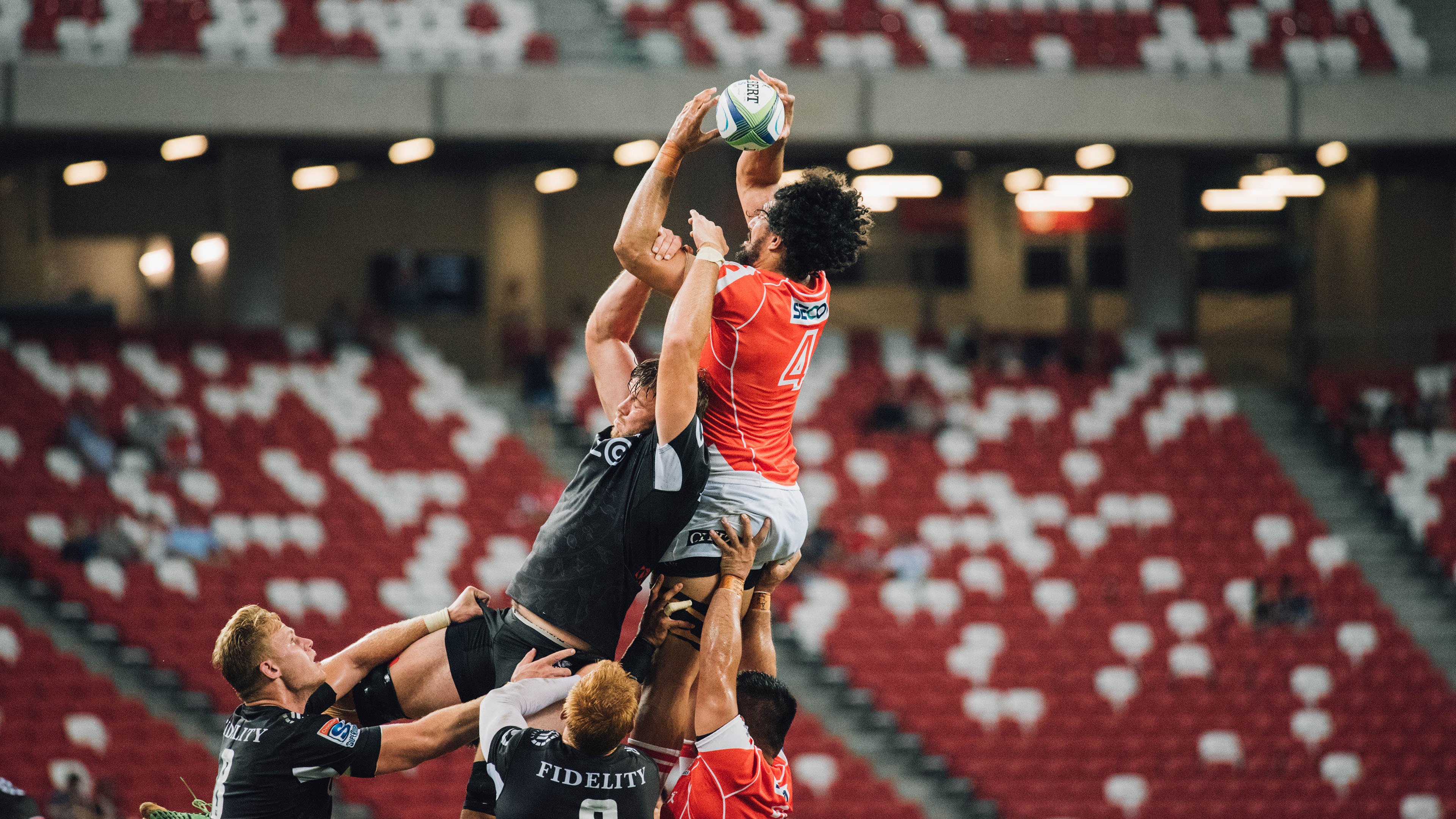 AYX GAMES-替补奇兵！姆巴佩登场撕碎防线，皇马逆转波尔图